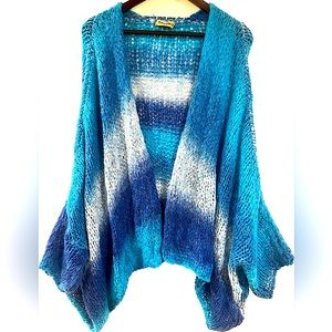 Tera Bora Italy handmade cardigan poncho